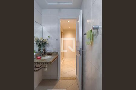 Apartamento à venda com 157m², 3 quartos e 4 vagas Apartamento à venda com 157m², 3 quartos e 4 vagasBanheiro