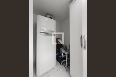 Apartamento à venda com 157m², 3 quartos e 4 vagas Apartamento à venda com 157m², 3 quartos e 4 vagasQuarto de Serviço