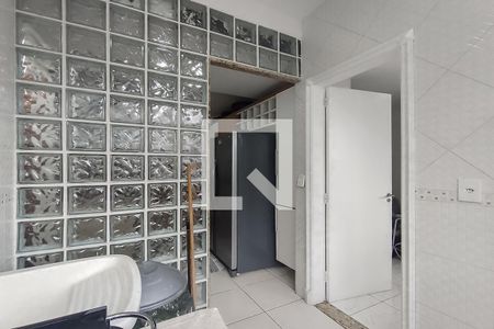 Apartamento à venda com 157m², 3 quartos e 4 vagas Apartamento à venda com 157m², 3 quartos e 4 vagasÁrea de Serviço