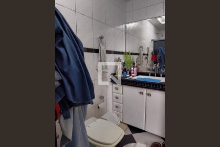 Apartamento à venda com 157m², 3 quartos e 4 vagas Apartamento à venda com 157m², 3 quartos e 4 vagasBanheiro da Suíte