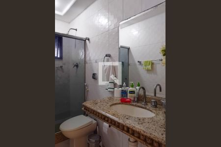 Apartamento à venda com 157m², 3 quartos e 4 vagas Apartamento à venda com 157m², 3 quartos e 4 vagasBanheiro