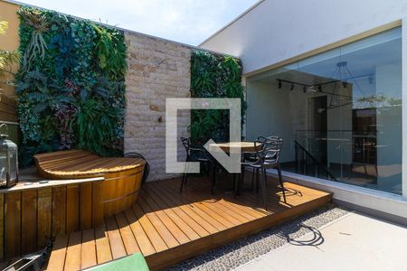 Apartamento à venda com 108m², 1 quarto e 2 vagasCobertura - espaço de lazer