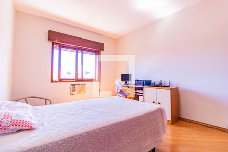 Casa à venda com 220m², 3 quartos e 3 vagasSuite 2