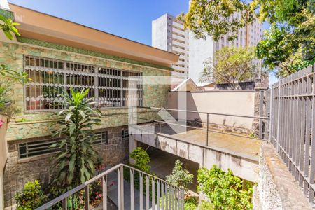 Casa à venda com 220m², 3 quartos e 3 vagasFachada- Garagem