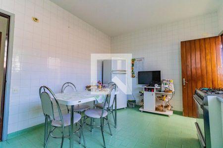 Casa à venda com 220m², 3 quartos e 3 vagasCozinha