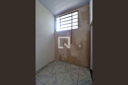 Casa à venda com 196m², 4 quartos e 5 vagasCasa Fundo - Quarto 2