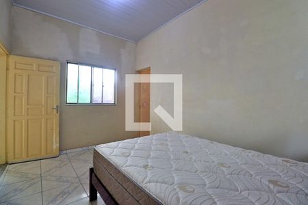 Casa à venda com 196m², 4 quartos e 5 vagasCasa Fundo - Sala