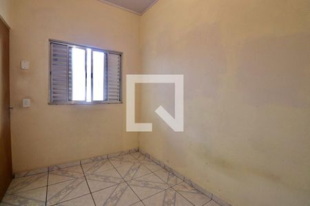 Casa à venda com 196m², 4 quartos e 5 vagasCasa Fundo - Quarto 1