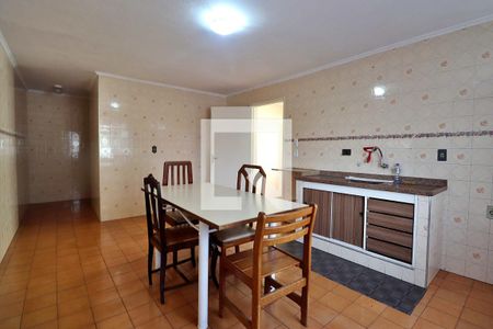 Casa à venda com 196m², 4 quartos e 5 vagasCozinha
