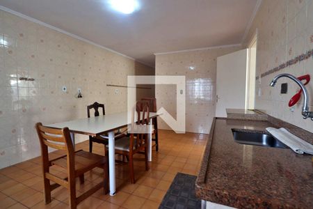 Casa à venda com 196m², 4 quartos e 5 vagasCozinha
