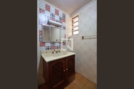 Casa à venda com 196m², 4 quartos e 5 vagasBanheiro
