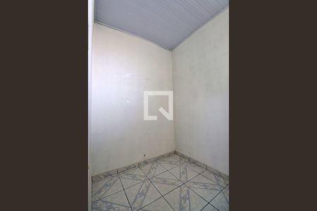Casa à venda com 196m², 4 quartos e 5 vagasCasa Fundo - Quarto 2