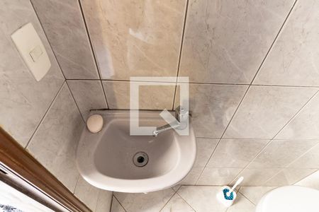 Casa à venda com 210m², 3 quartos e 3 vagas Casa à venda com 210m², 3 quartos e 3 vagasBanheiro de Serviço