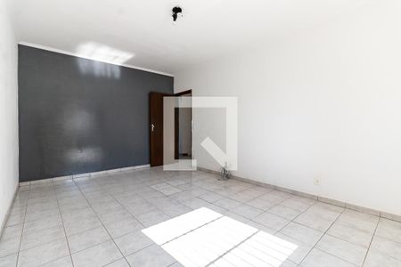 Casa à venda com 210m², 3 quartos e 3 vagas Casa à venda com 210m², 3 quartos e 3 vagasQuarto 3