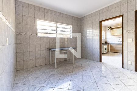 Casa à venda com 210m², 3 quartos e 3 vagas Casa à venda com 210m², 3 quartos e 3 vagasCopa da Cozinha