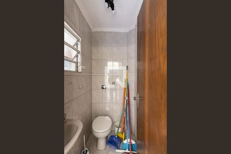 Casa à venda com 210m², 3 quartos e 3 vagas Casa à venda com 210m², 3 quartos e 3 vagasBanheiro de Serviço