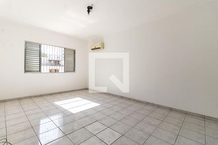 Casa à venda com 210m², 3 quartos e 3 vagas Casa à venda com 210m², 3 quartos e 3 vagasQuarto 3