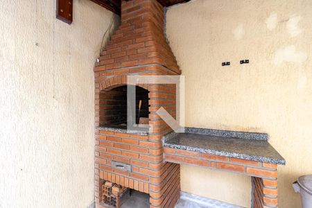 Casa à venda com 210m², 3 quartos e 3 vagas Casa à venda com 210m², 3 quartos e 3 vagasChurrasqueiira