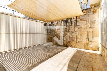 Casa à venda com 210m², 3 quartos e 3 vagas Casa à venda com 210m², 3 quartos e 3 vagasGaragem