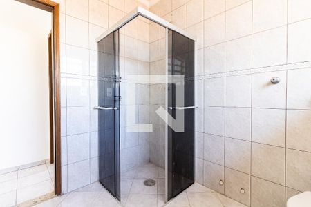 Casa à venda com 210m², 3 quartos e 3 vagas Casa à venda com 210m², 3 quartos e 3 vagasBanheiro Social