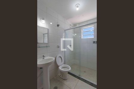 Banheiro de apartamento para alugar com 2 quartos, 56m² em Jardim Roberto, Osasco