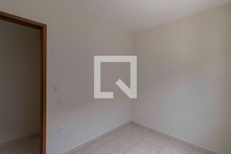 Quarto de apartamento para alugar com 2 quartos, 56m² em Jardim Roberto, Osasco