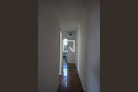 Casa à venda com 160m², 3 quartos e 2 vagasCorredor 