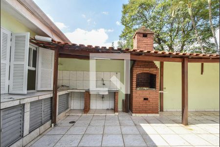 Casa à venda com 160m², 3 quartos e 2 vagasChurrasqueira 