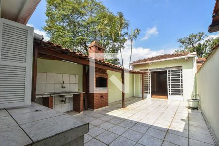 Casa à venda com 160m², 3 quartos e 2 vagasQuintal 