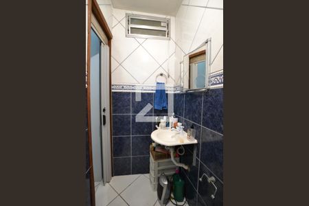 Casa à venda com 100m², 4 quartos e 4 vagasBanheiro da Suíte