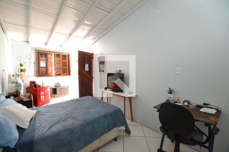 Casa à venda com 100m², 4 quartos e 4 vagasSuíte