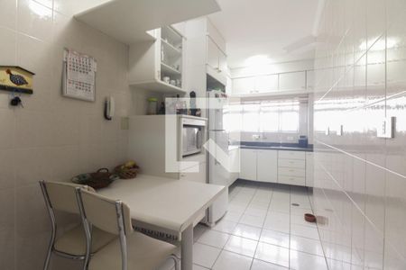 Apartamento à venda com 116m², 3 quartos e 1 vaga Apartamento à venda com 116m², 3 quartos e 1 vagaCozinha