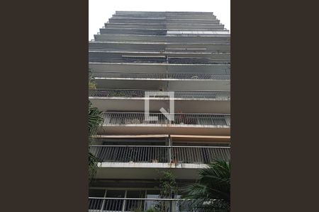 Apartamento à venda com 225m², 4 quartos e 1 vagaFachada