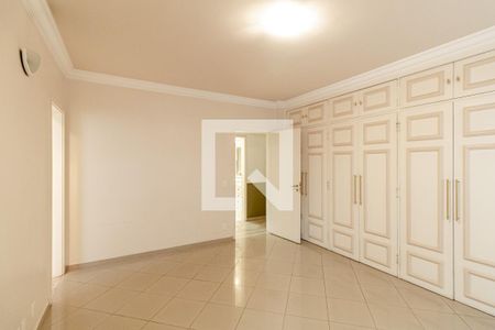 Apartamento à venda com 225m², 4 quartos e 1 vagaQuarto 2 - Suíte