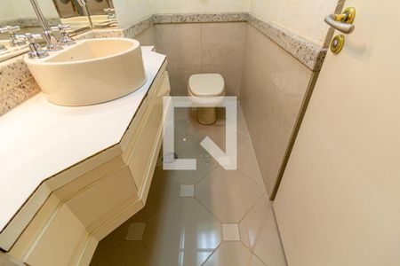 Apartamento à venda com 225m², 4 quartos e 1 vagaLavabo