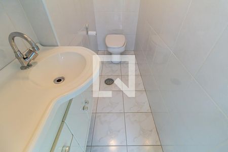 Apartamento à venda com 225m², 4 quartos e 1 vagaBanheiro de Serviço