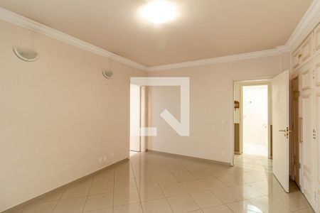 Apartamento à venda com 225m², 4 quartos e 1 vagaQuarto 2 - Suíte
