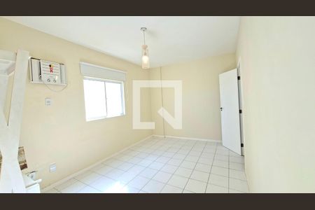 Quarto de apartamento para alugar com 1 quarto, 60m² em Amaralina, Salvador