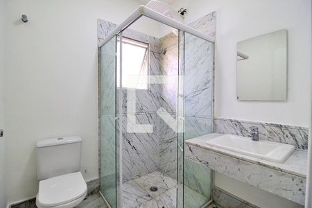 Banheiro de kitnet/studio para alugar com 1 quarto, 25m² em Parque das Nações, Santo André