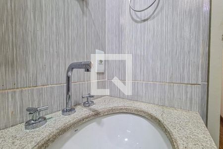 Apartamento à venda com 106m², 3 quartos e 2 vagasBanheiro Social