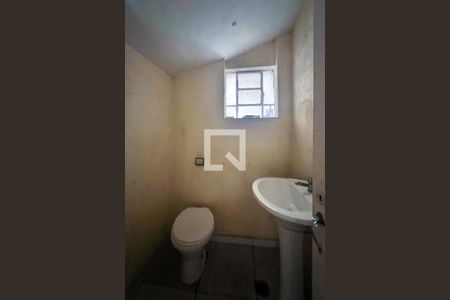 Casa à venda com 275m², 3 quartos e 2 vagasLavabo