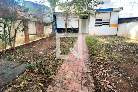 Casa à venda com 275m², 3 quartos e 2 vagasPátio