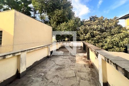 Casa à venda com 275m², 3 quartos e 2 vagasVaranda 1