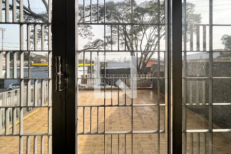 Vista de casa à venda com 3 quartos, 275m² em Indianópolis, São Paulo