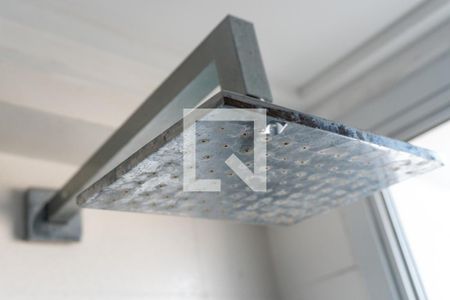 Apartamento à venda com 66m², 2 quartos e 2 vagas Apartamento à venda com 66m², 2 quartos e 2 vagasBanheiro da Suíte Detalhe