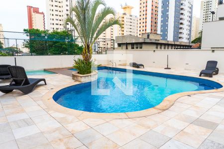 Apartamento à venda com 66m², 2 quartos e 2 vagas Apartamento à venda com 66m², 2 quartos e 2 vagasÁrea comum - Piscina