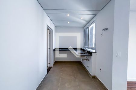 Cozinha de apartamento para alugar com 3 quartos, 125m² em Sumaré, São Paulo