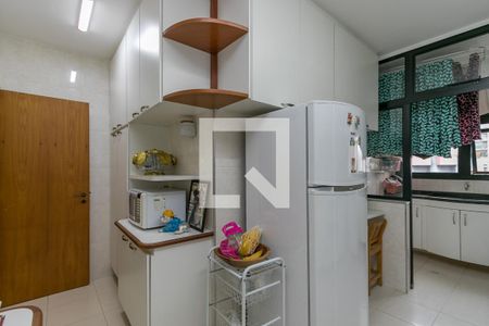 Apartamento à venda com 128m², 2 quartos e 2 vagasCozinha
