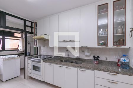 Apartamento à venda com 128m², 2 quartos e 2 vagasCozinha