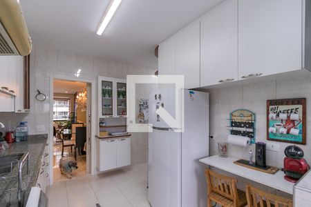 Apartamento à venda com 128m², 2 quartos e 2 vagasCozinha